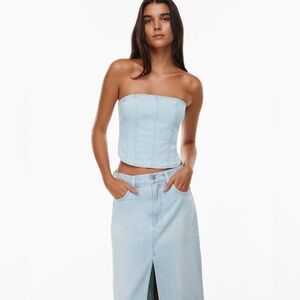 Aritzia Denim Forum The '90s Debbie Denim size Small